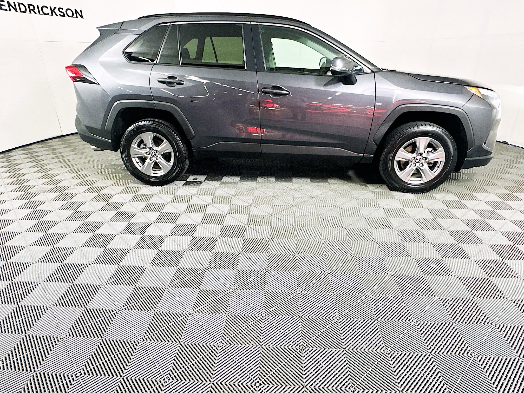 Used 2024 Toyota RAV4 XLE with VIN 2T3W1RFV1RW323044 for sale in Northfield, Minnesota