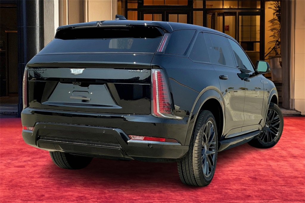 2026 Cadillac Escalade IQ Premium Sport photo 5