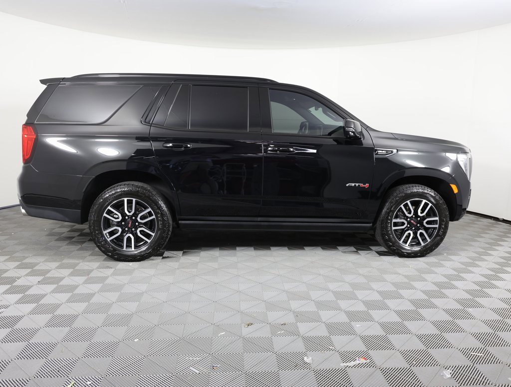 2024 Gmc Yukon AT4 photo 2