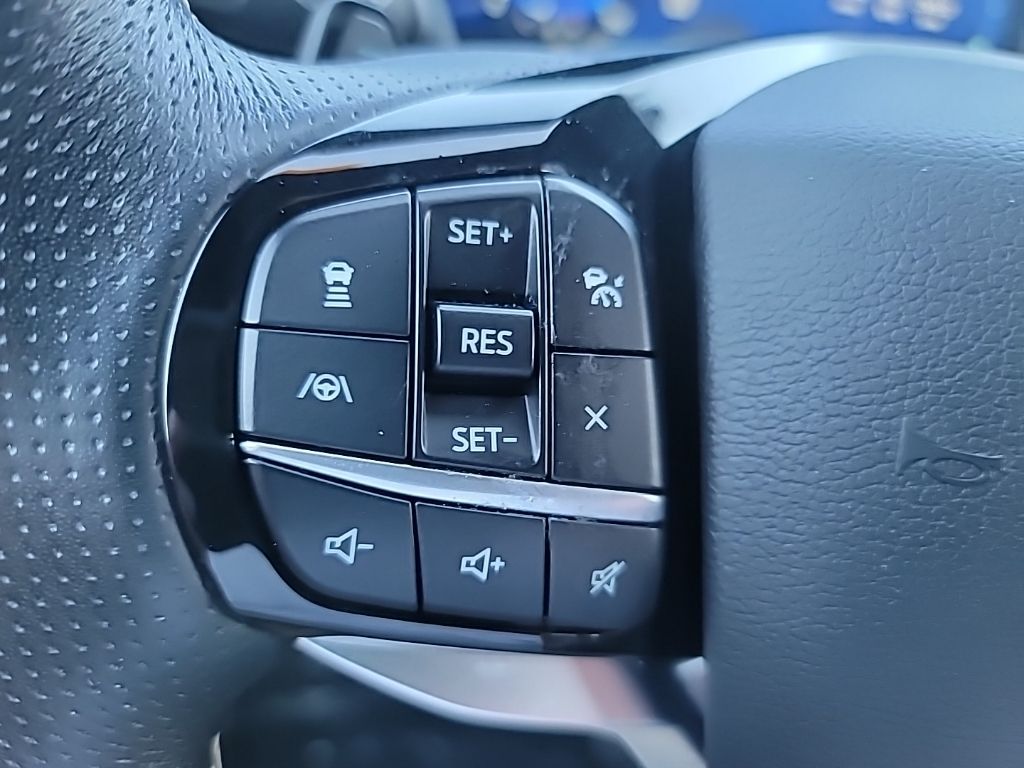 2021 Ford Explorer ST photo 21