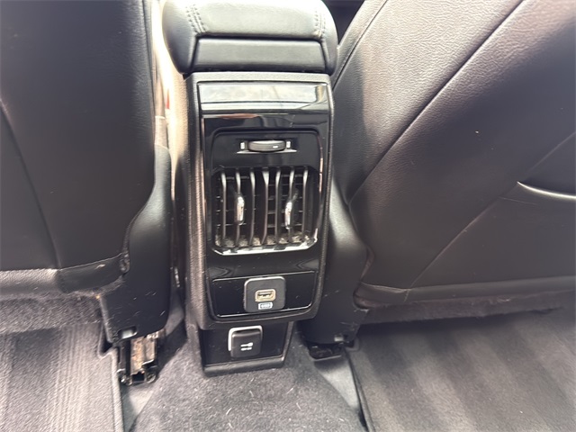 2022 Jeep Compass Latitude Lux photo 18