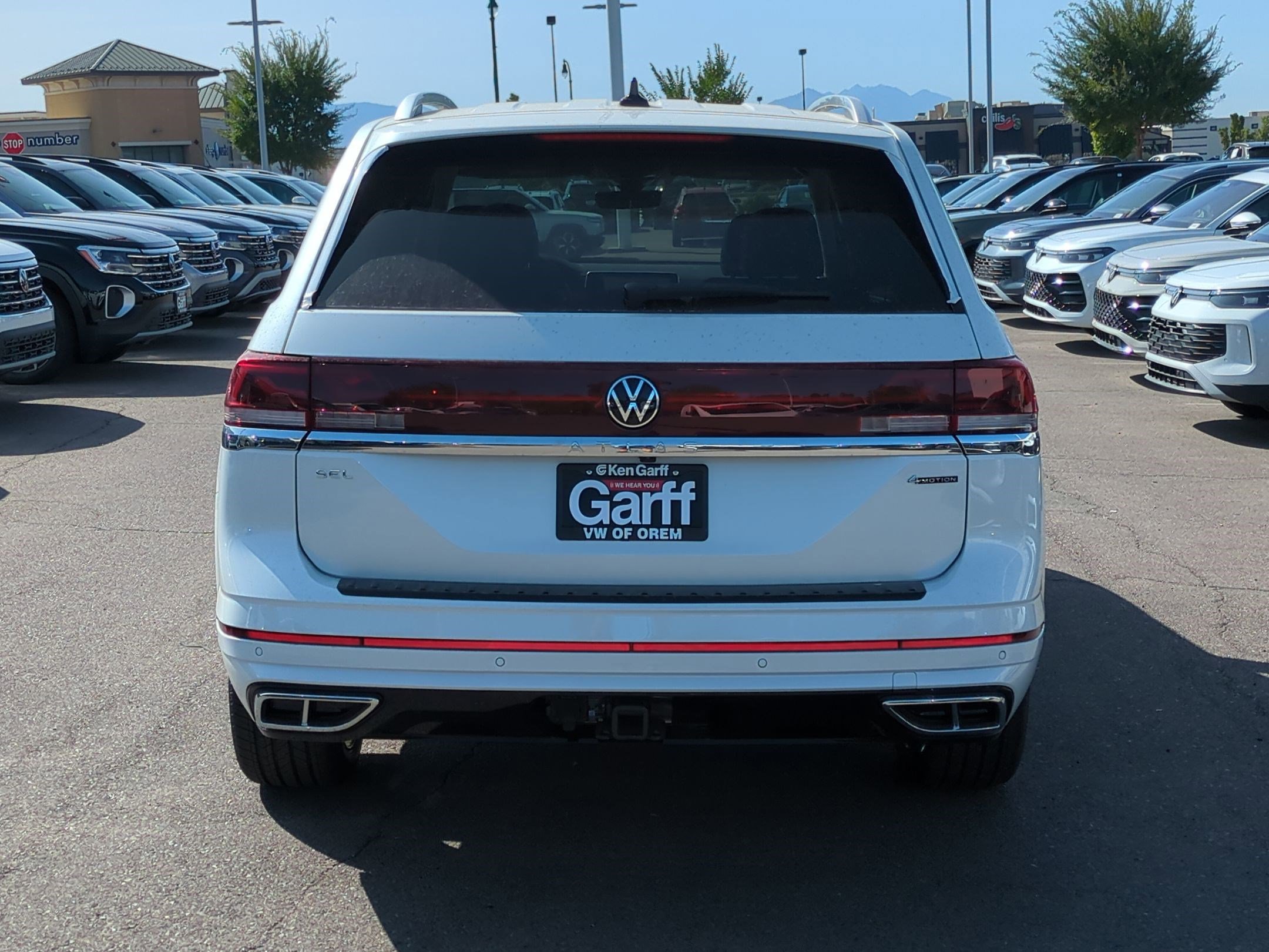 2026 Volkswagen Atlas SEL Premium R-Line photo 3