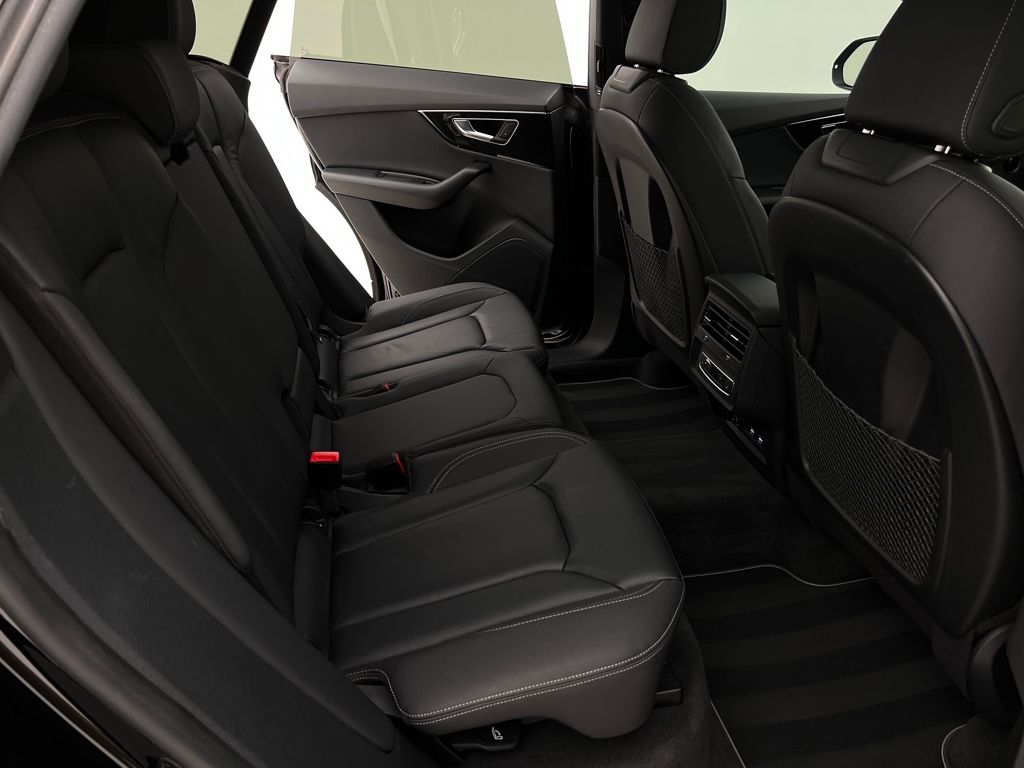 2019 Audi Q8 Premium photo 18