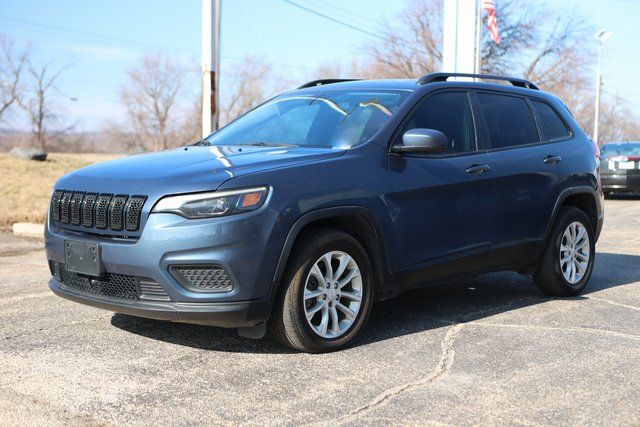 Used 2021 Jeep Cherokee Latitude with VIN 1C4PJLCB6MD156083 for sale in Pekin, IL