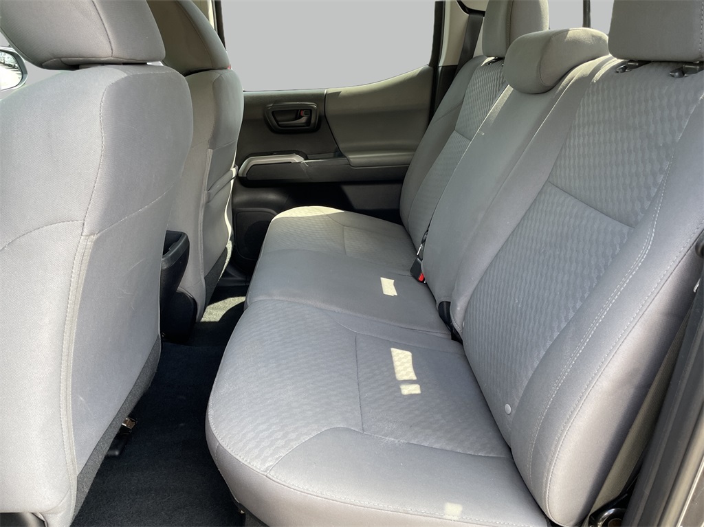 2021 Toyota Tacoma SR5 photo 11