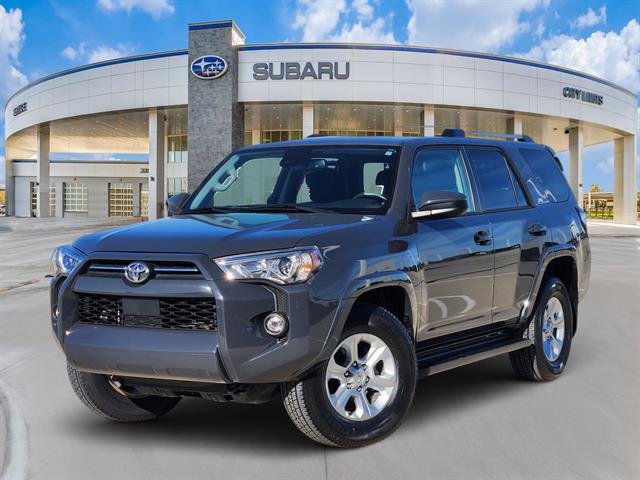 2024 Toyota 4Runner SR5's photo