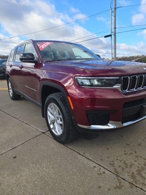 2025 Jeep Grand Cherokee L Laredo's photo