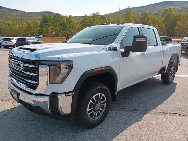 2026 Gmc Sierra 2500 HD SLE photo 3