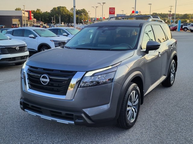 2025 Nissan Pathfinder SL photo 7