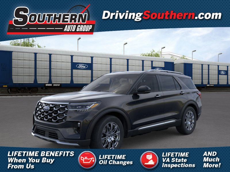 2025 Ford Explorer Platinum's photo