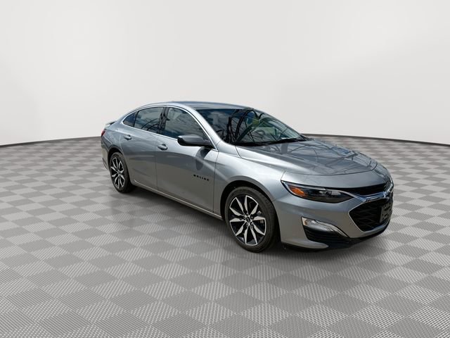 2024 Chevrolet Malibu RS photo 2
