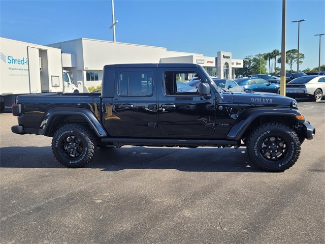2025 Jeep Gladiator Willys photo 9