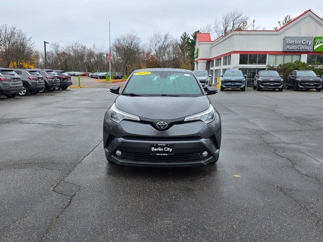 2018 Toyota C-HR XLE Premium photo 2