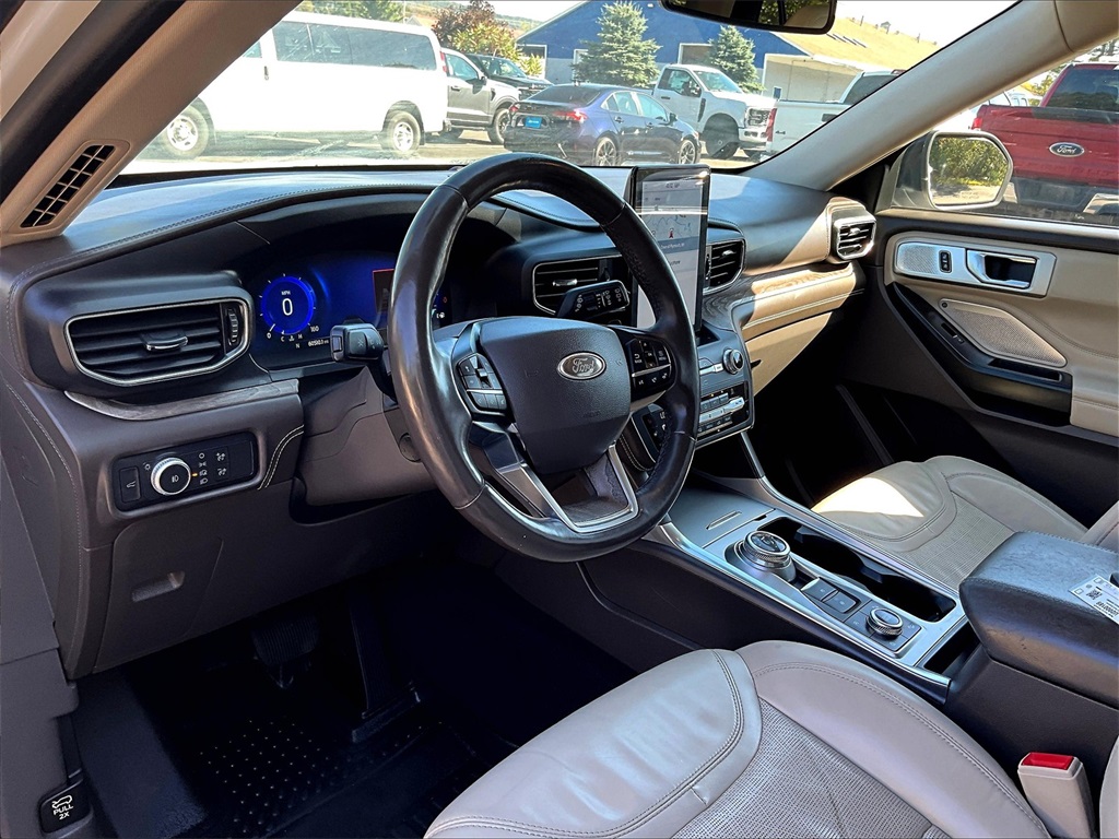 2020 Ford Explorer Platinum photo 8