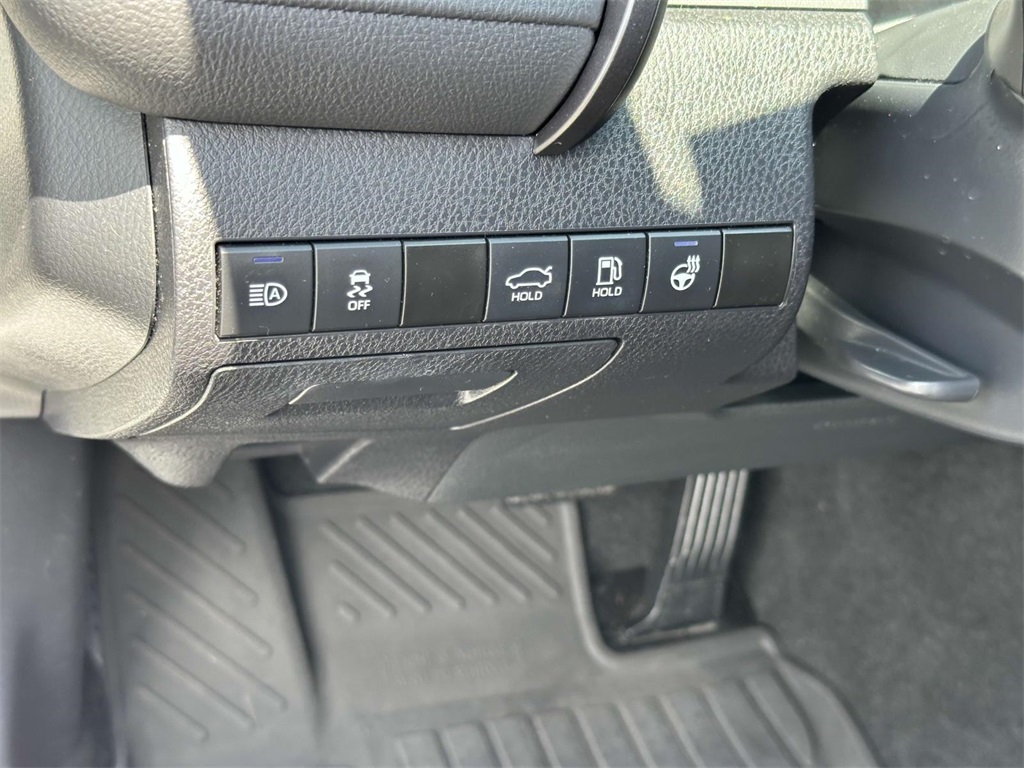 2023 Toyota Camry XSE photo 18