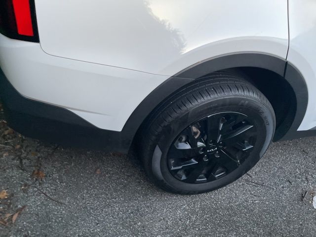 2022 Kia Sorento S photo 7