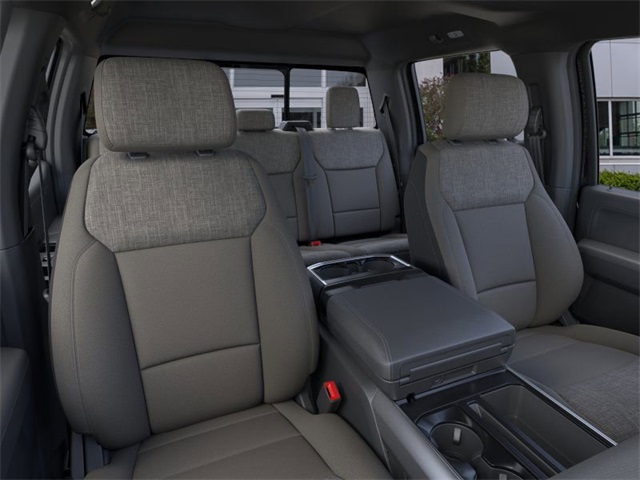 2025 Ford F-150 XLT photo 8