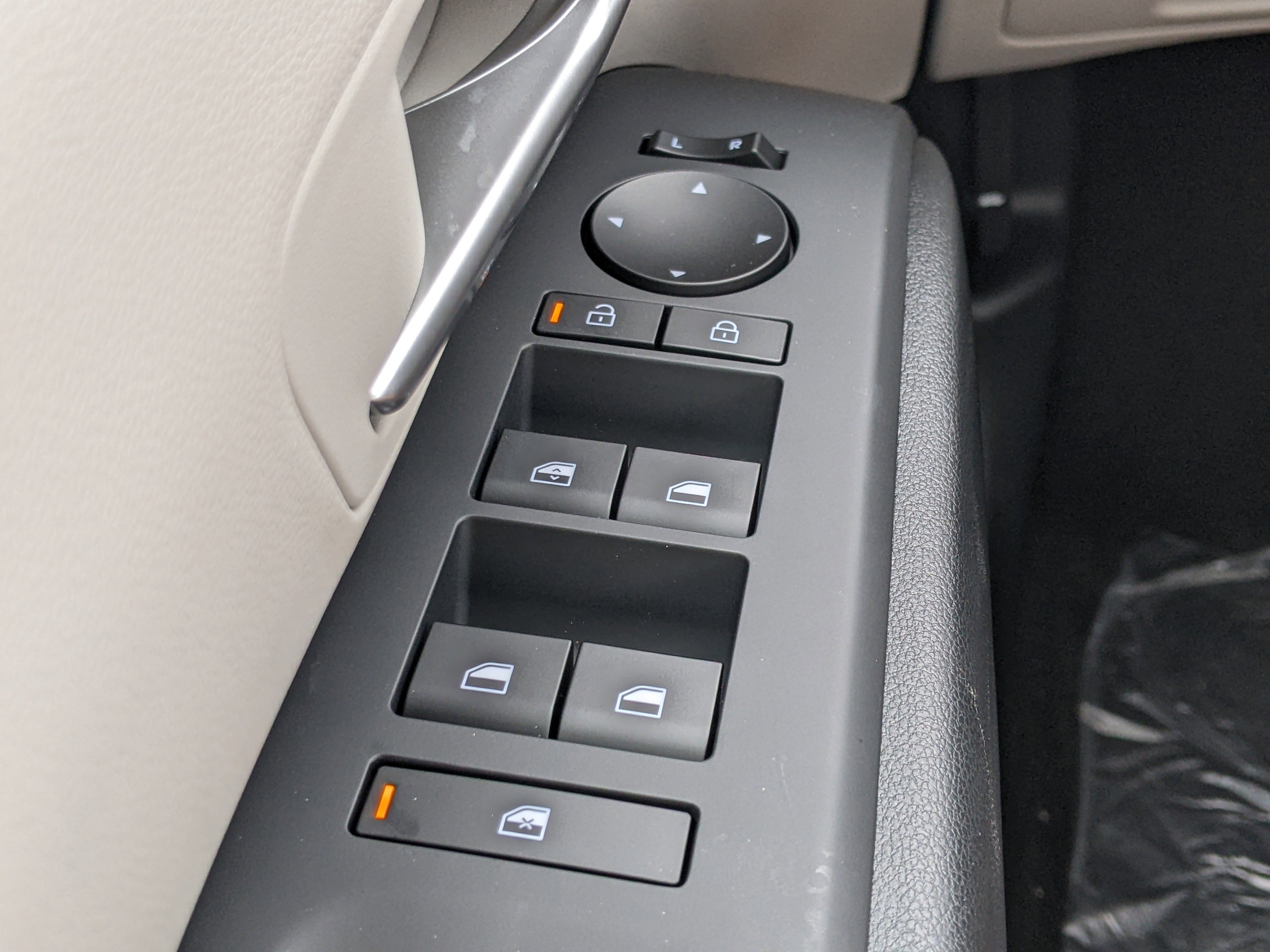 2025 Hyundai Tucson SE photo 17