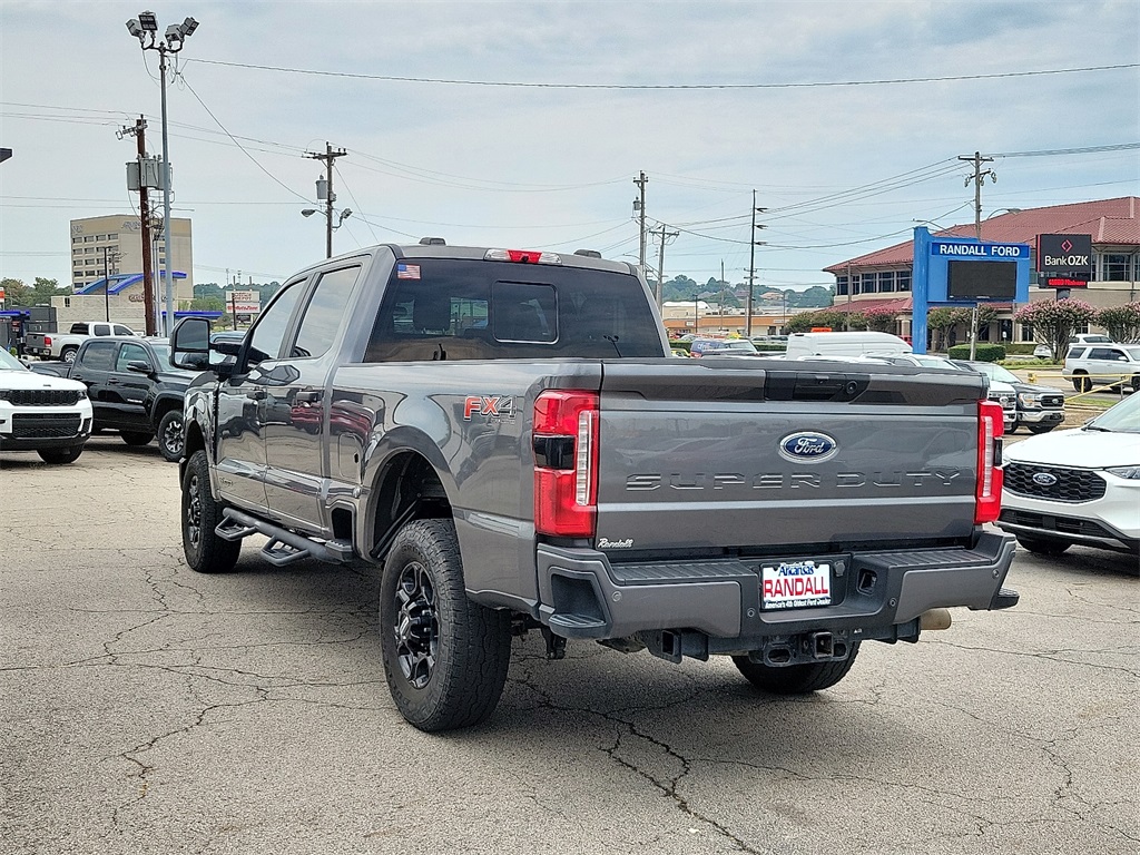 2023 Ford F-250 XL photo 4