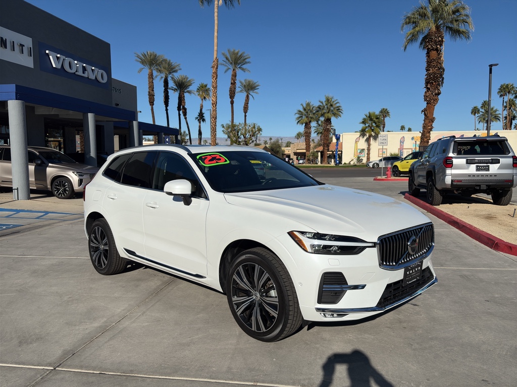 2023 Volvo XC60 Plus's photo