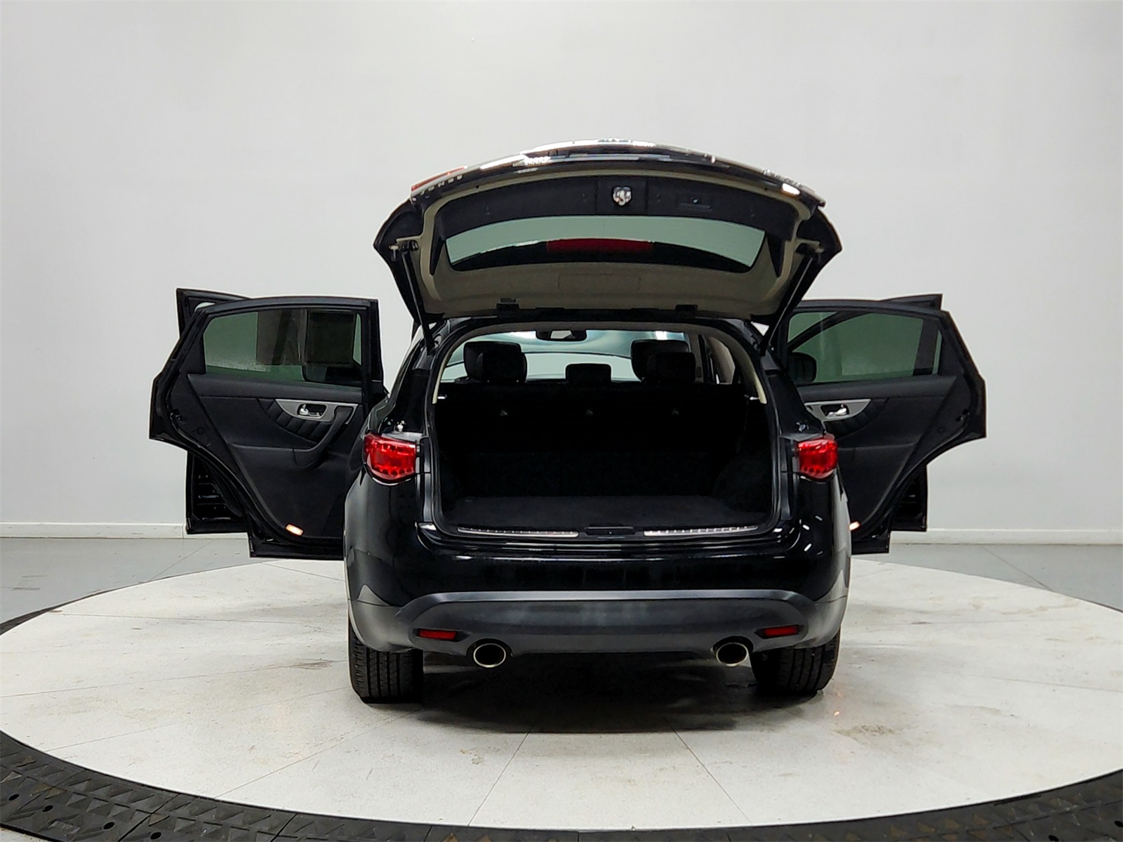 2017 Infiniti QX70 Base photo 13