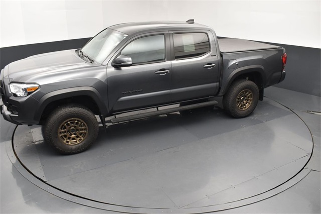 2023 Toyota RAV4 SR5 photo 14