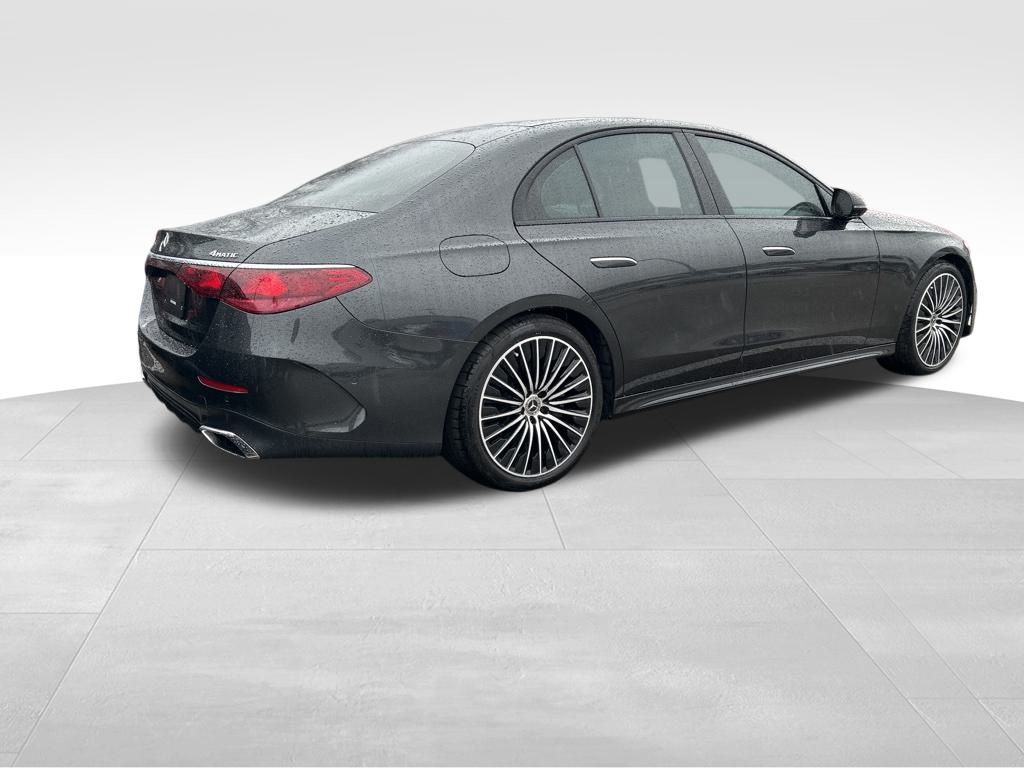 2024 Mercedes Benz E 350 4MATIC photo 4