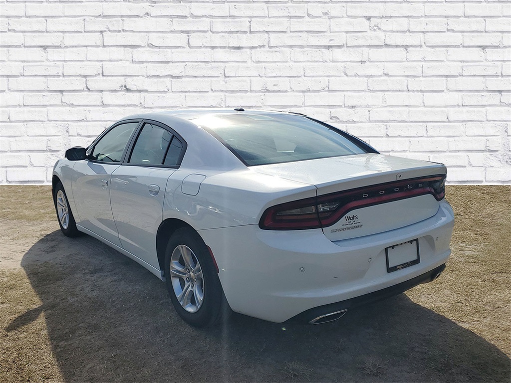 2022 Dodge Charger SXT photo 3