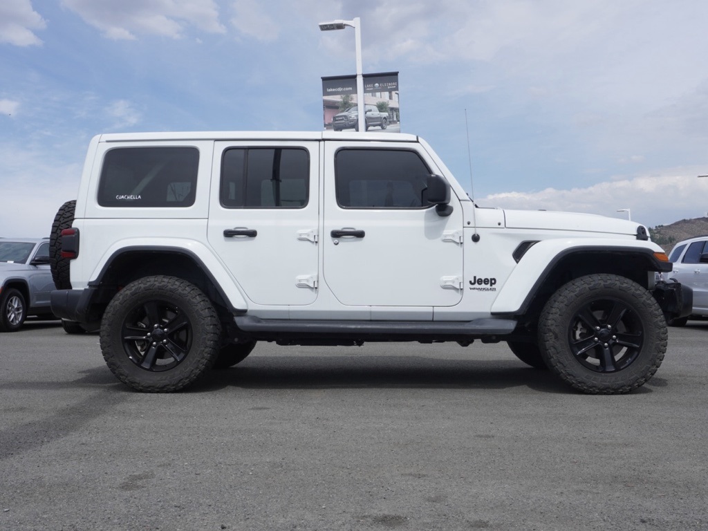 2021 Jeep Wrangler Sahara Altitude photo 2