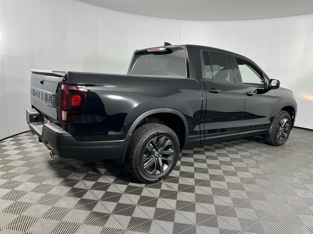 2025 Honda Ridgeline Sport photo 3