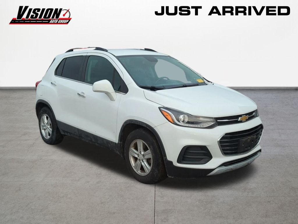 2019 Chevrolet Trax LT photo 3