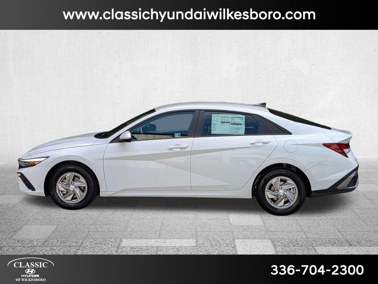 2025 Hyundai Elantra SE photo 7