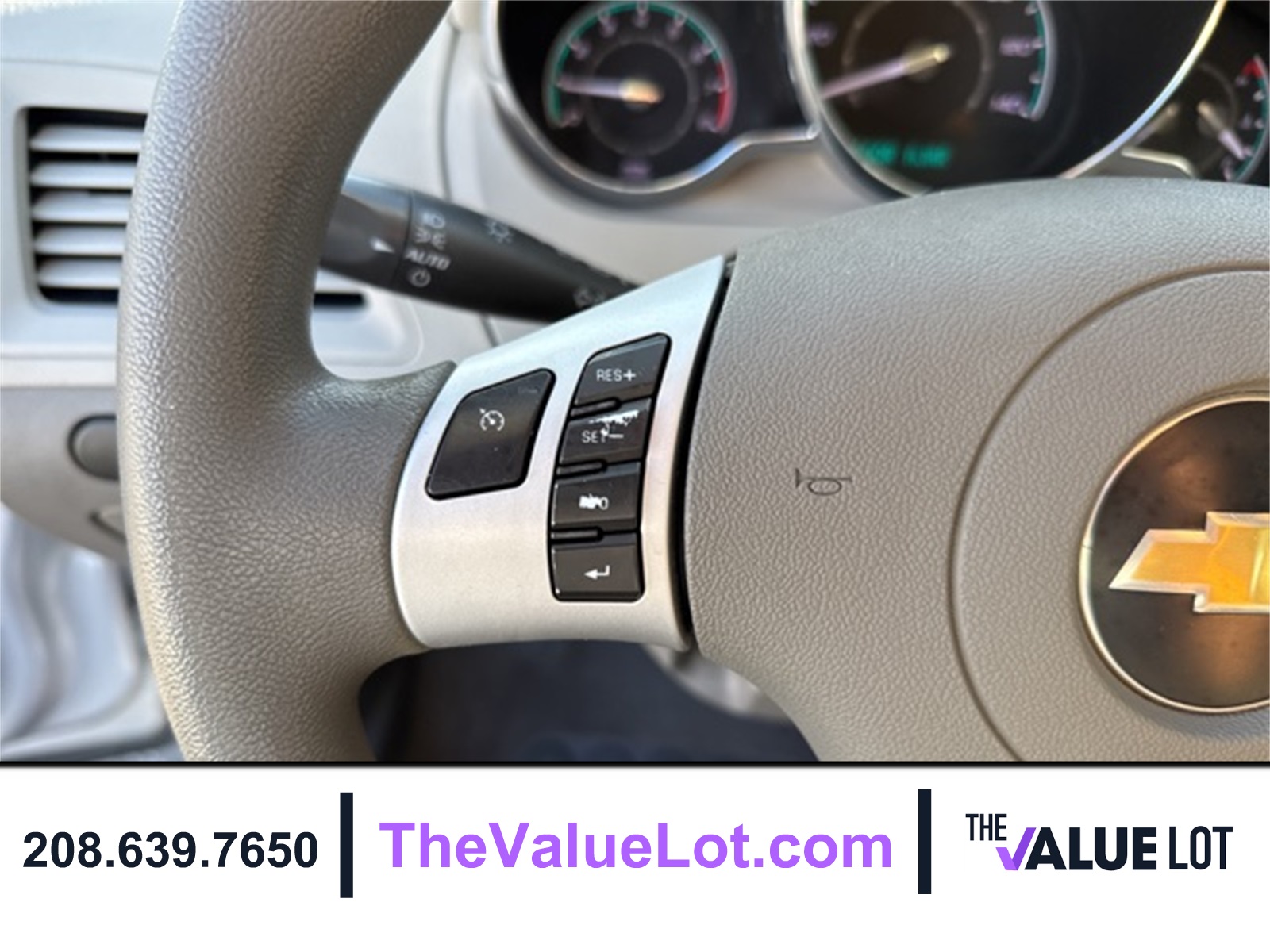 2011 Chevrolet Malibu 1LT photo 21
