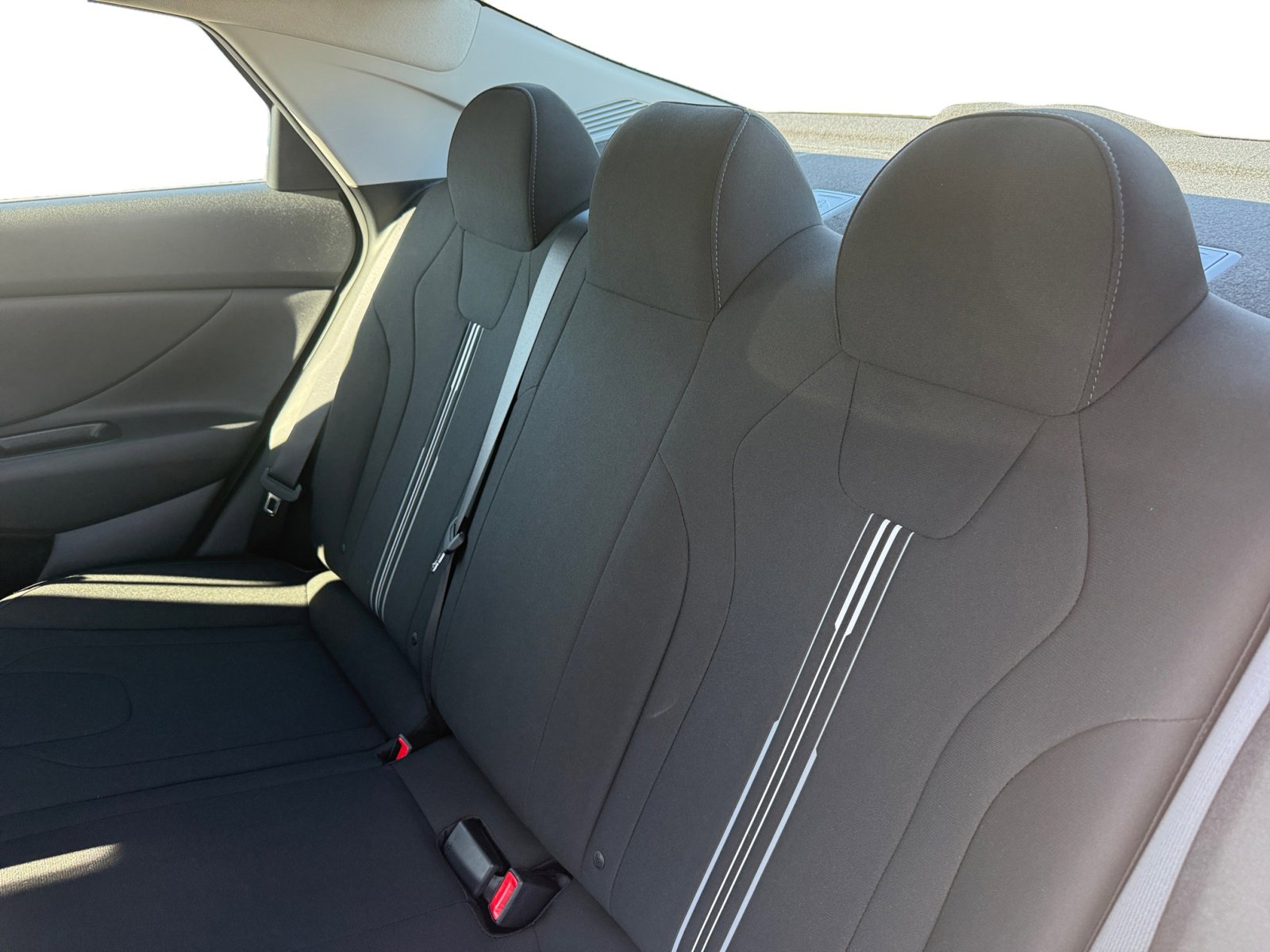 2023 Hyundai Elantra SEL photo 16