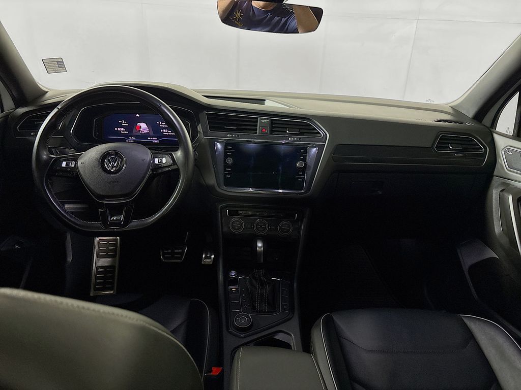 2021 Volkswagen Tiguan SEL Premium R-Line photo 11