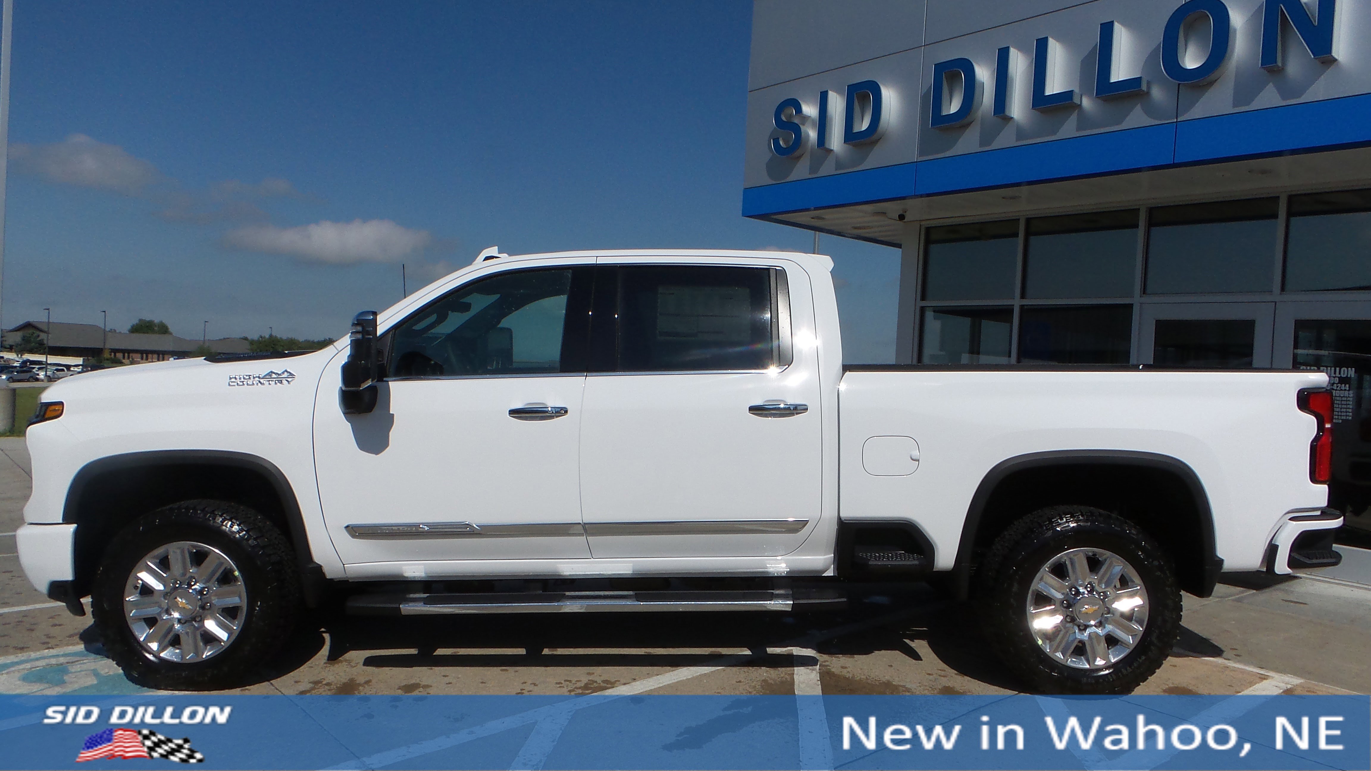 2025 Chevrolet Silverado 3500HD High Country photo 2