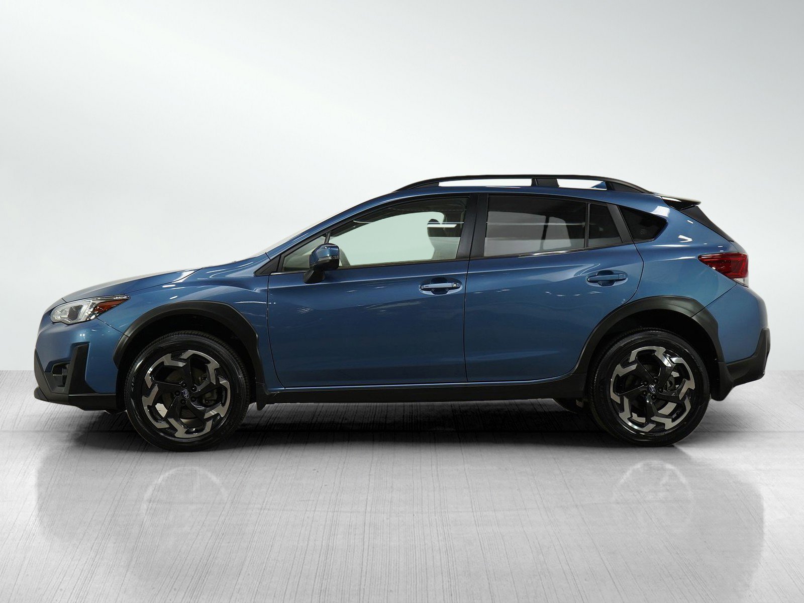 Used 2021 Subaru Crosstrek Limited with VIN JF2GTHMC4MH346831 for sale in Burnsville, Minnesota