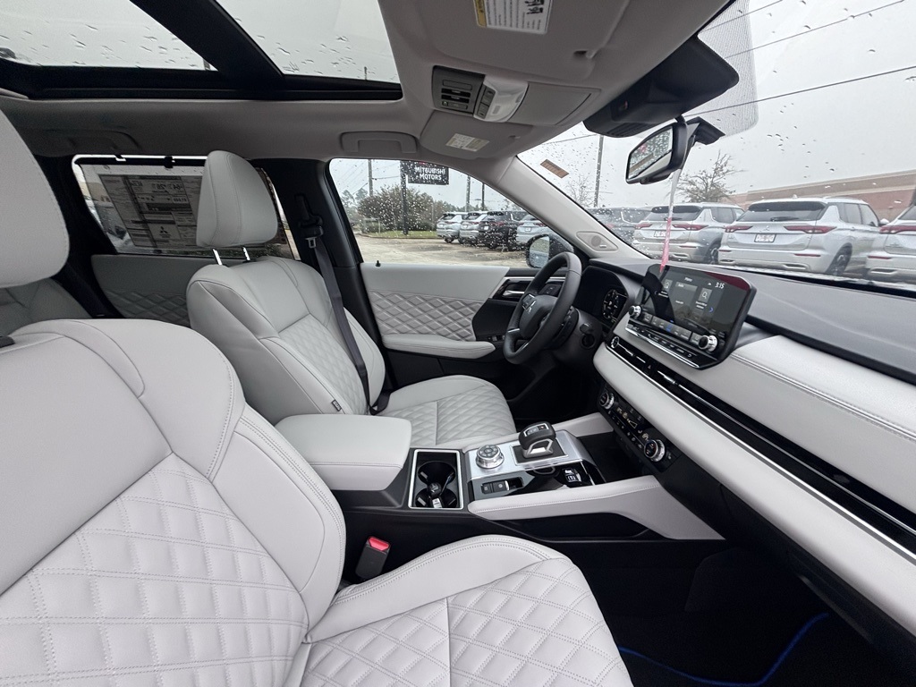 2024 Mitsubishi Outlander PHEV Platinum photo 21