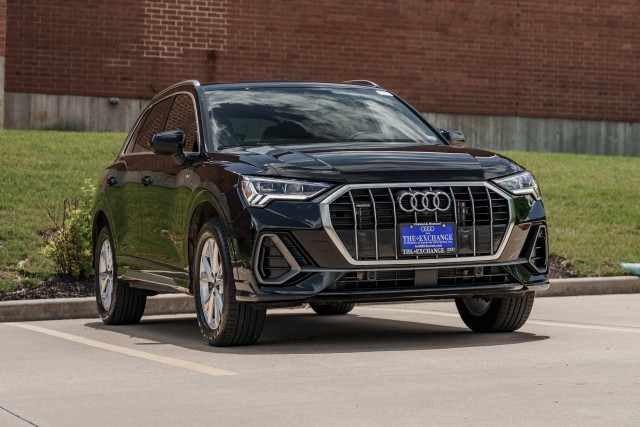 2022 Audi Q3 S line Premium Plus