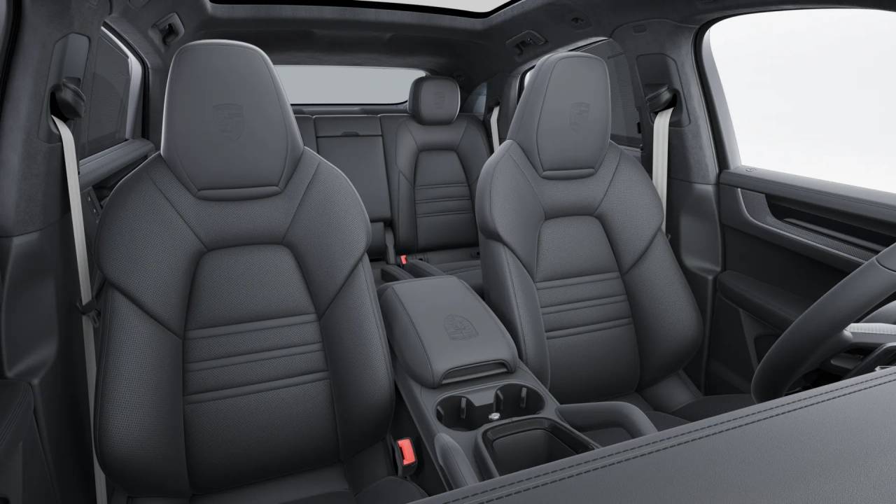 2025 Porsche Cayenne Turbo E-Hybrid photo 10