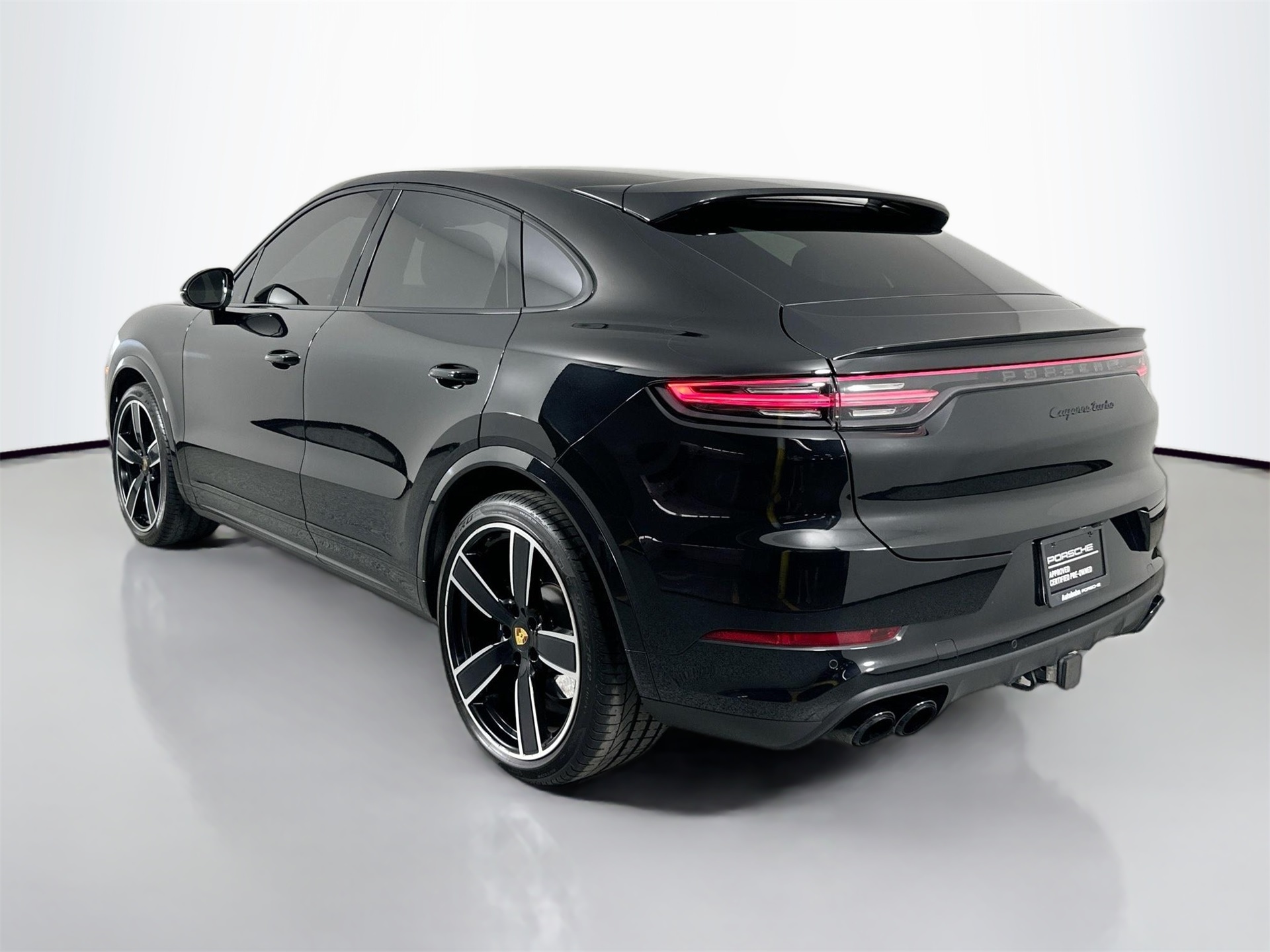 2023 Porsche Cayenne Turbo Coupe photo 2