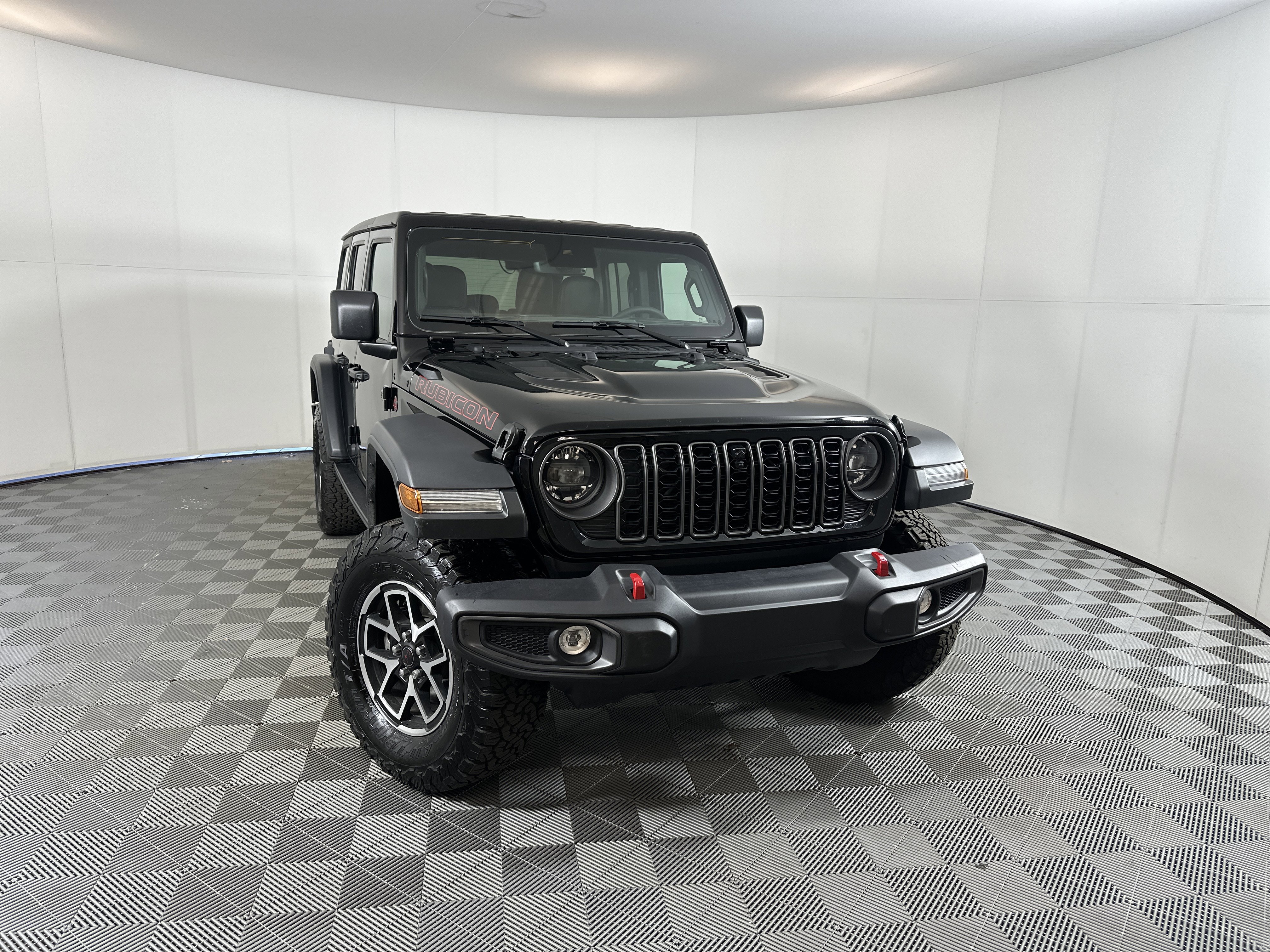 2024 Jeep Wrangler 4-Door Rubicon's photo