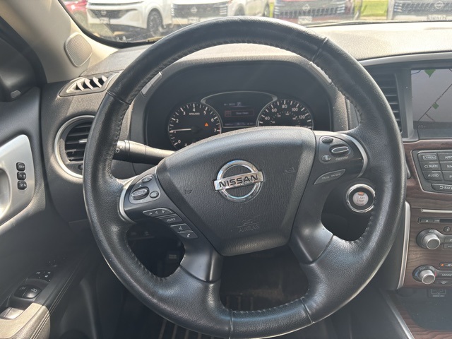 2019 Nissan Pathfinder Platinum photo 10