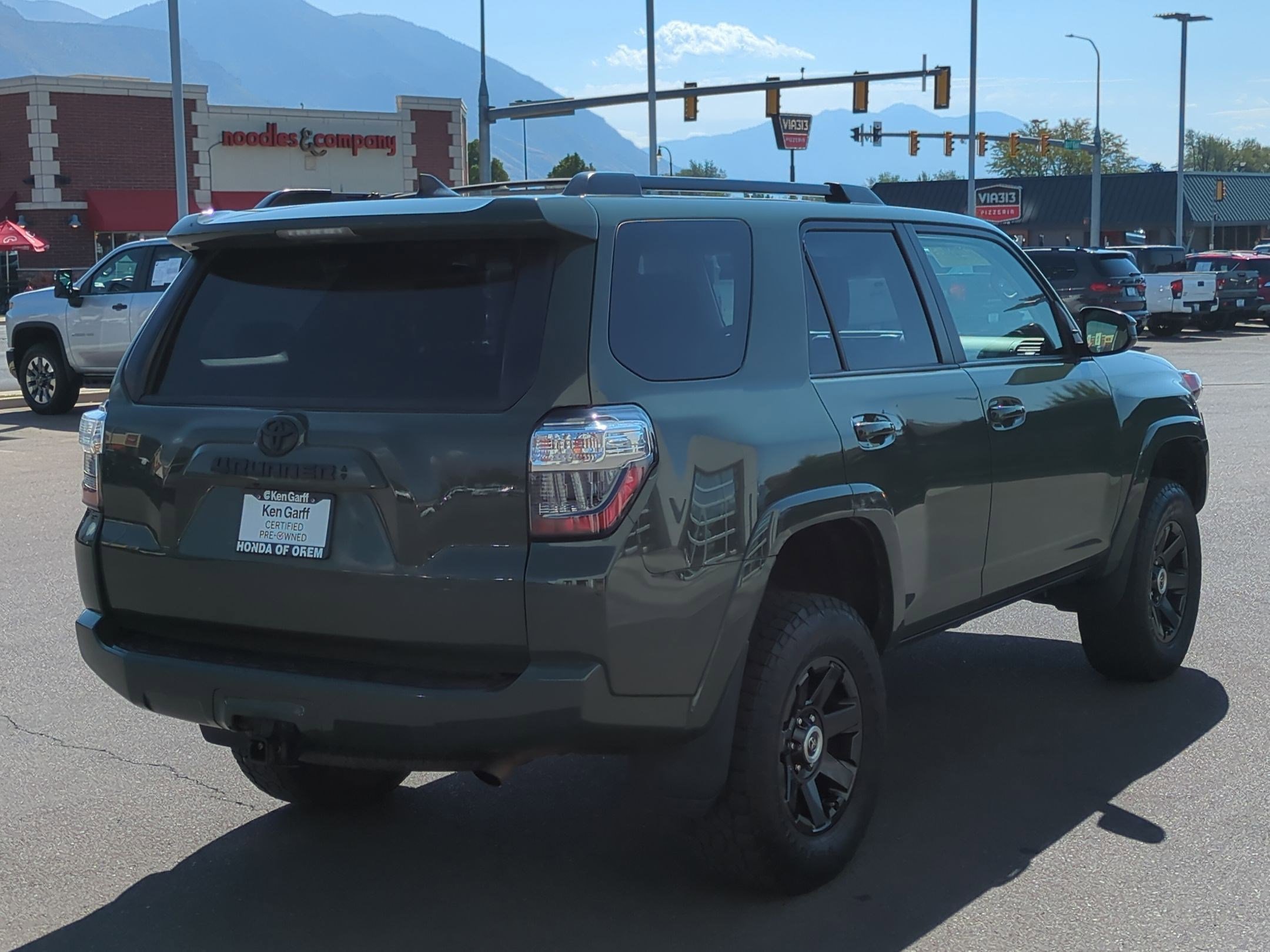 2021 Toyota 4Runner Trail Special Edition 4WD photo 3