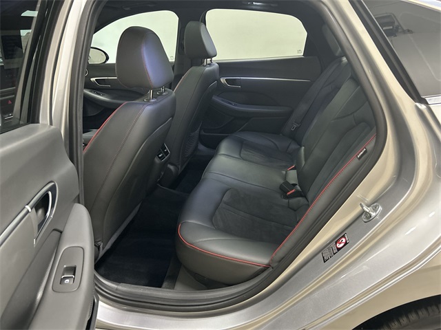 2022 Hyundai Sonata SEL Plus photo 32
