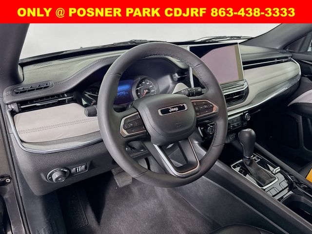2024 Jeep Compass Limited photo 9