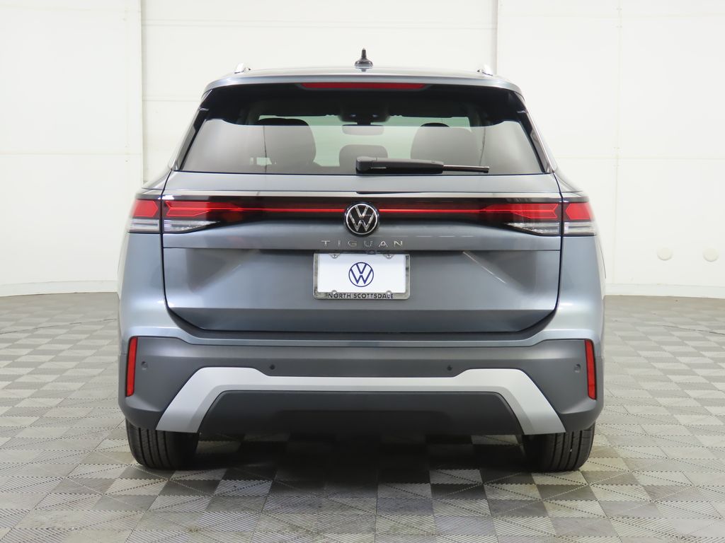 2025 Volkswagen Tiguan S photo 2