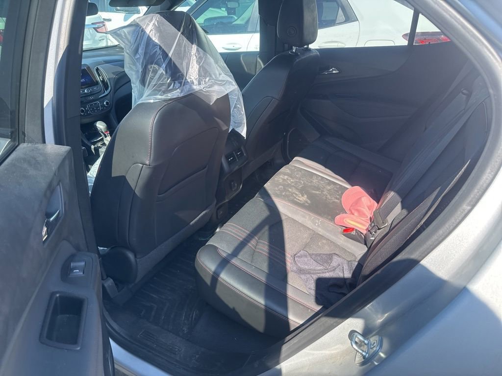 2022 Chevrolet Equinox RS photo 3