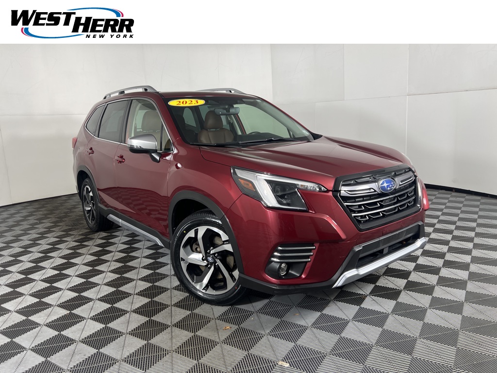 2023 Subaru Forester Touring's photo