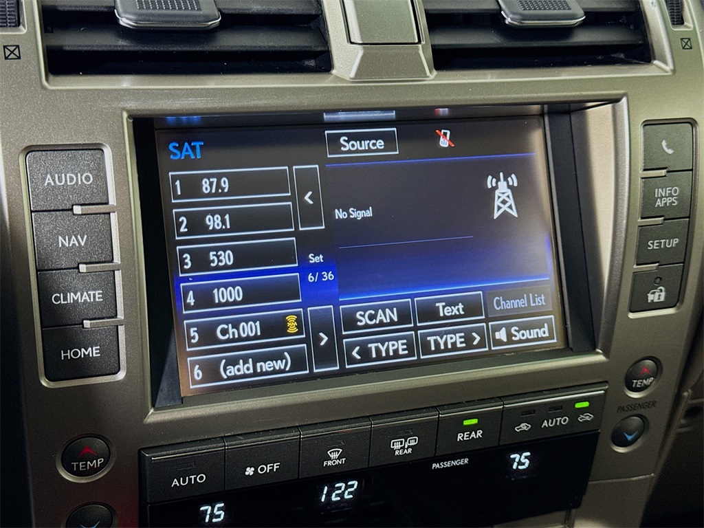 2016 Lexus GX 460 Luxury photo 31